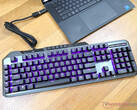 Cooler Master diz que seu teclado MK850 IR pode tornar obsoletos seus controladores Playstation e XBox