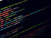 Os maus atores eram anteriormente capazes de tirar vantagem de uma vulnerabilidade no instalador AppX que lhes permitia espalhar malware. (Imagem: RoonZ.nl via Unsplash)