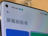 A suposta imagem ao vivo do Xiaomi Mi 11 Pro revela um display curvo. (Fonte da imagem: @techdroider - editado)