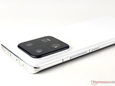 O Xiaomi 14 Pro terá os mesmos recursos de carregamento com fio de seu antecessor, na foto. (Fonte da imagem: Notebookcheck)