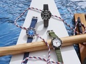 Três relógios Citizen Promaster Dive com mostradores brancos, pretos e azuis, cada um com uma luneta de mergulho combinando e pulseira de uretano.