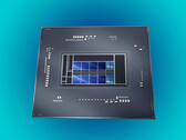 Os processadores Desktop Alder Lake e as placas-mãe Z690 devem estar disponíveis a partir de meados de novembro. (Fonte de imagem: Intel)