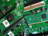 O Raspberry Pi Compute Module 3E é outra alternativa para o Compute Module 3+, seguindo o Compute Module 4S. (Fonte da imagem: @PiOCKET)