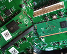O Raspberry Pi Compute Module 3E é outra alternativa para o Compute Module 3+, seguindo o Compute Module 4S. (Fonte da imagem: @PiOCKET)