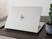 O EliteBook 8 G1a 16 tem o mesmo desempenho que o antigo modelo EliteBook 865 G10 quando se trata de desempenho bruto do processador (Fonte da imagem: Notebookcheck)
