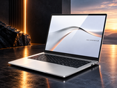 O Asus ExpertBook A7 possui um ecrã OLED de 14 polegadas com 120 Hz