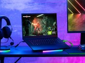 O Blade 15 (2023) está disponível em duas configurações no lançamento. (Fonte da imagem: Razer)