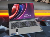 Análise do laptop Lenovo IdeaPad Slim 5 14: Um versátil de sucesso com uma tela OLED