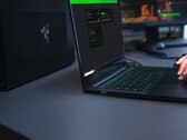 Razer Blade Stealth Tiger Lake GTX 1650 Ti Max-Q Laptop Review: Um Pequeno Passo à Frente