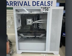 Um usuário da internet conseguiu um poderoso PC para jogos com um Core i9-14900KF, 64 GB de memória DDR5 e uma RTX 4070 Ti Super com 80% de desconto. (Fonte da imagem: uneektnt via Reddit)