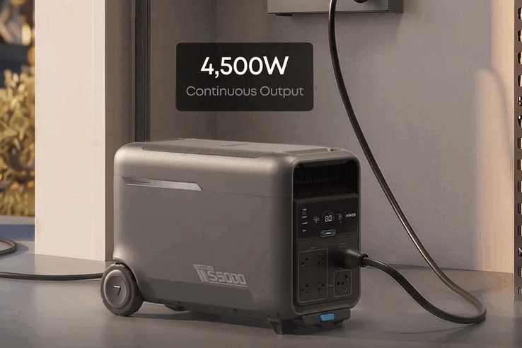 A unidade fornece 4,500W de potência contínua com picos de até 8,000W