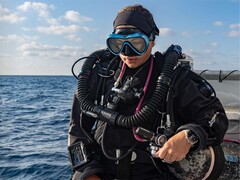 O Descent X50i da Garmin (na foto) está recebendo uma nova atualização estável. (Fonte da imagem: Garmin)