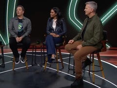 Phil Spencer (esquerda), Sarah Bond (meio) e Matt Booty (direita) em um podcast do Xbox. (Fonte da imagem: Xbox no YouTube)