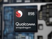 Um processador Snapdragon 898 da Qualcomm poderá em breve estar alimentando telefones como o próximo Redmi K50 Pro. (Fonte de imagem: Qualcomm/Softpedia - editado)