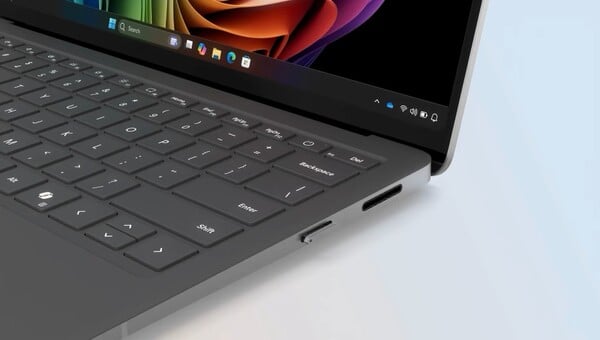 O Surface Laptop 5G possui um slot físico para cartão SIM ao lado da porta do Surface Connect. (Fonte da imagem: Microsoft)