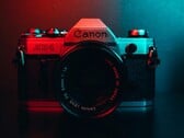 Espera-se que a Canon EOS R8 Mark II apresente um design inspirado na Canon AE-1.