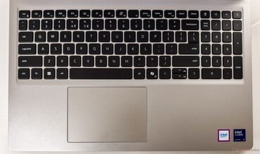 Dell 15 D15260: Teclado e touchpad