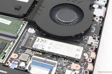 Slot secundário M.2 PCIe4 x4 2280
