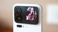 Ainda não sabemos se a Xiaomi também incluirá a tela secundária no Xiaomi 18 Pro, mas o Snapdragon 8 Elite Gen 6 parece ser um dado adquirido. (Fonte da imagem: Weibo)