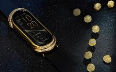 A Xiaomi Mi Band wearable é tratada para uma transformação de ouro e diamante na 