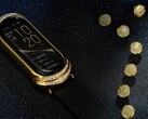 A Xiaomi Mi Band wearable é tratada para uma transformação de ouro e diamante na 