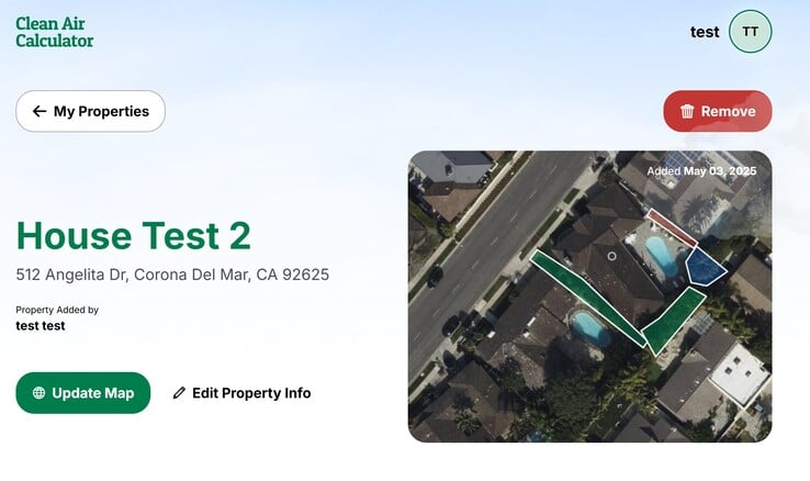 Exemplo de casa suburbana com piscina e pátio de concreto no quintal, e uma pequena quantidade de árvores e arbustos ao redor do perímetro. (Fonte da imagem: Project EverGreen)