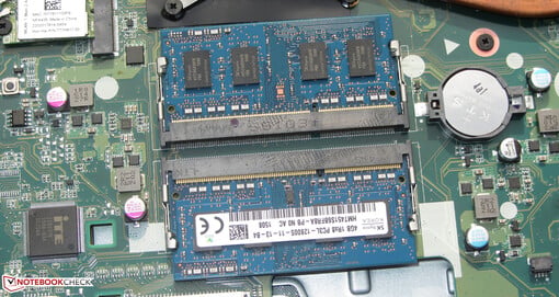 Um dos motivos para os aumentos de preço é a memória RAM, como pode ser visto aqui no Acer Aspire E5.