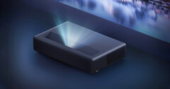 O Xiaomi Laser Cinema 2 vem com um alto-falante remoto e duplo de 15 W. (Fonte da imagem: Xiaomi)