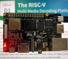 O SBC Allwinner D1, um computador de placa única com uma CPU RISC-V. (Todas as imagens via CNX Software)