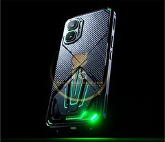 O Infinix GT 50 Pro 5G apresenta um design incomum com iluminação LED verde.