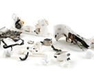 Os AirPods Pro 3 (aqui retratados, rasgados) receberam um ensurdecedor 0 de 10 em reparabilidade do iFixit. (Fonte da imagem: iFixit)