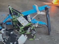 Drone de entrega MK30 da Amazon acidentado. (Fonte da imagem: ABC15 Arizona no YouTube)