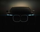 A grande grelha iluminada em forma de rim pode ser o elemento de design mais distinto da nova BMW i7 (Imagem: BMW)