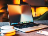 O MacBook Pro M6 pode ter um furo em vez de um entalhe (Fonte da imagem: Jaime Marrero)