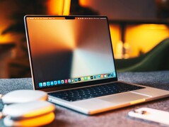 O MacBook Pro M6 pode ter um furo em vez de um entalhe (Fonte da imagem: Jaime Marrero)