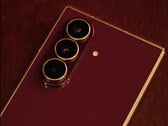O Samsung W26 em sua opção de cor Vermelho Dan Xi. (Fonte da imagem: Samsung) 