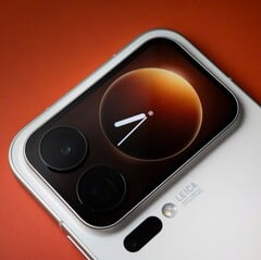 A tela traseira chegará finalmente ao mercado global com os smartphones Xiaomi 18 Pro.