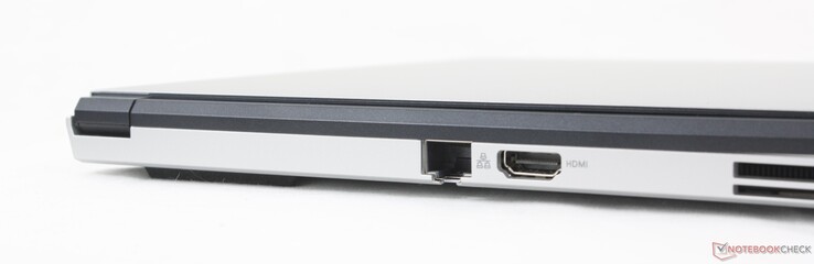 Traseira: RJ-45, HDMI 2.1