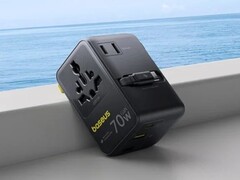 O adaptador universal de viagem EnerCore CG11 da Baseus (foto) já está disponível nos EUA. (Fonte da imagem: Baseus)