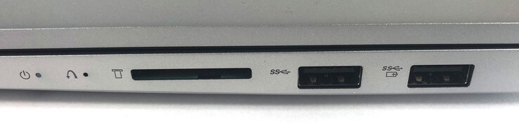 Direito: 2 x USB 3.2 Tipo A, 1 x leitor de cartões 4 em 1 (MMC, SDHC, SDXC, SD)