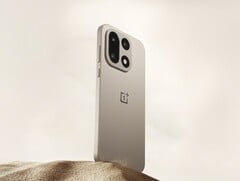 O OnePlus 15 (foto) não tem o logotipo da Hasselblad como seu antecessor, o OnePlus 13. (Fonte da imagem: OnePlus)