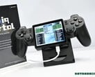 O Yoniq Portal possui uma tela inclinada e controles semelhantes aos do DualShock 2.