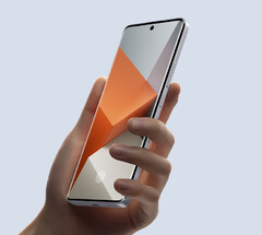 Apenas o Redmi Note 13 Pro Plus tem uma tela curva na série Redmi Note 13. (Fonte da imagem: Xiaomi)