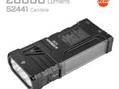 Acebeams X35 com luz lateral e três potentes LEDs frontais.