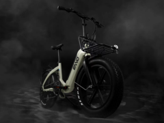 O Blaupunkt Enno Fat Folding E-bike tem pneus largos de 20