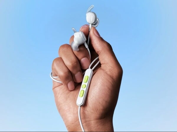 Os fones de ouvido com fio da Bose têm um controle remoto no cabo.