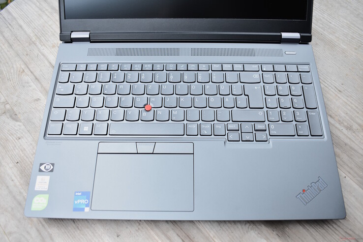 Lenovo ThinkPad P16 G1 área de teclado