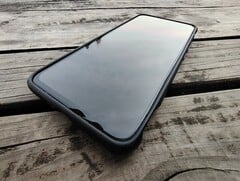 O Nubia RedMagic 6R ainda é um dispositivo relevante para jogos? (Fonte da imagem: Darryl Linington - Notebookcheck)