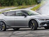 O Kia EV6 tem um forte desempenho para a Kia, liderando as vendas de elétricos em outubro de 2023. (Fonte da imagem: Kia)