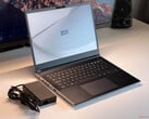 Análise do Schenker Key 14 - 100 W RTX 4060 em um laptop multimídia compacto